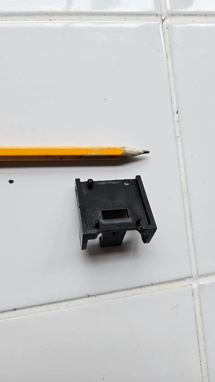 Jeep Gladiator Removed Main Battery, This Was Found In Tray 20250118_140138