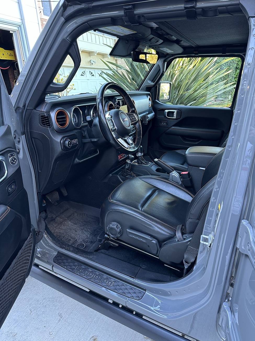 Jeep Gladiator 2020 Jeep Gladiator Mojave, loaded, 18k miles 7 - OUs17WV
