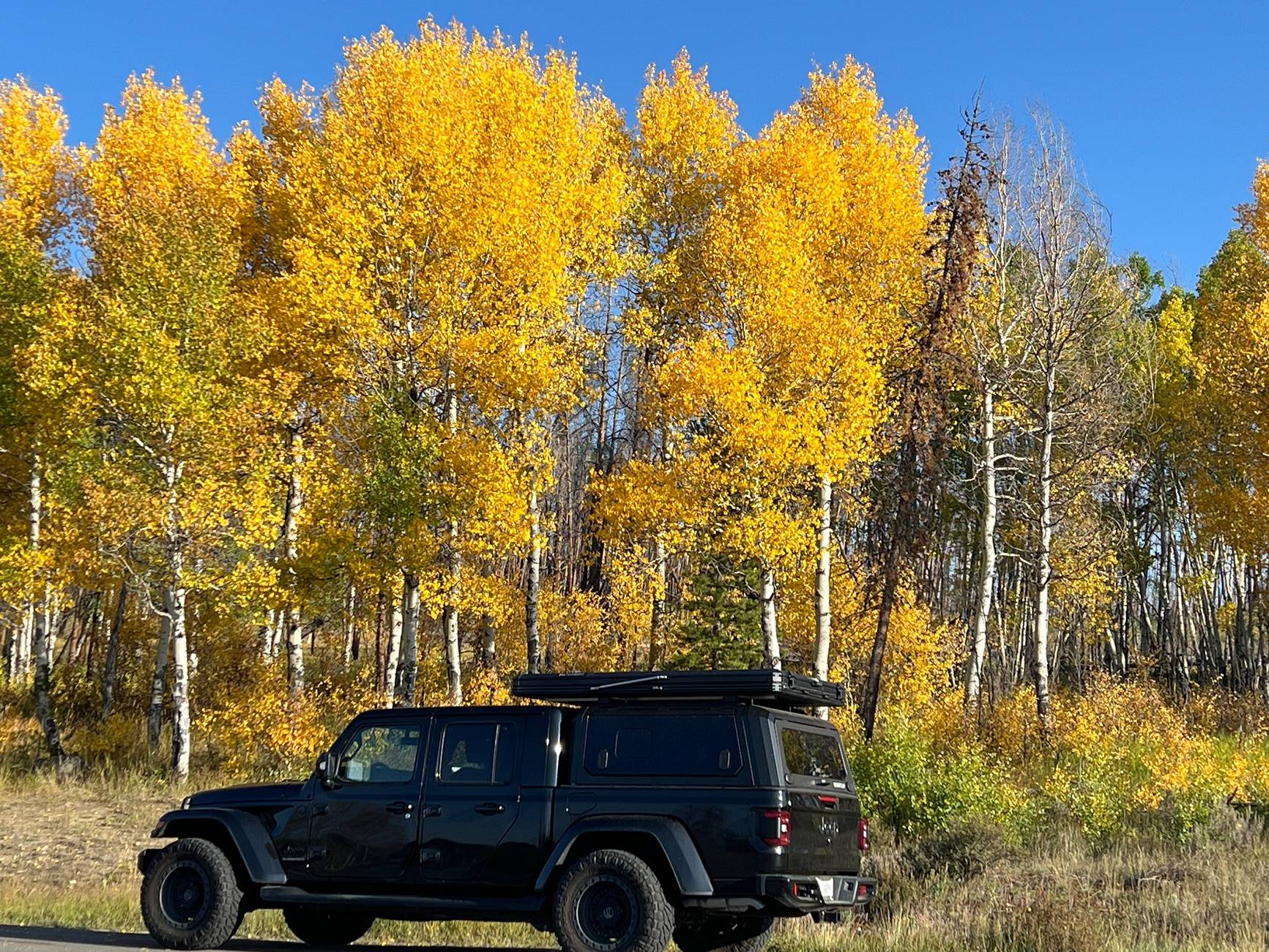 Jeep Gladiator RSI Smartcap and Camp Kitchen for sale IMG_4127