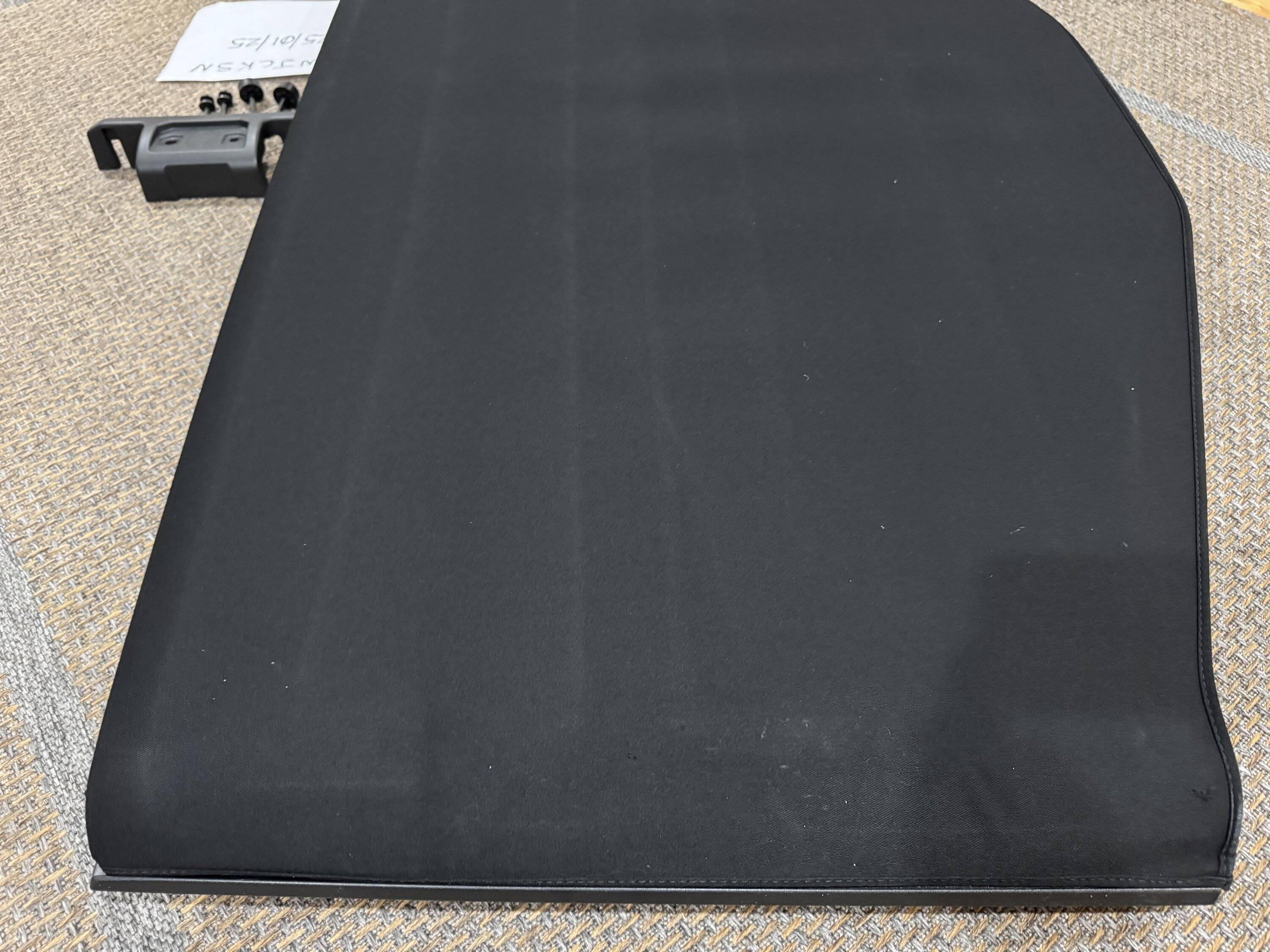 Jeep Gladiator Bestop Sunrider in Premium Twill $450 IMG_3186