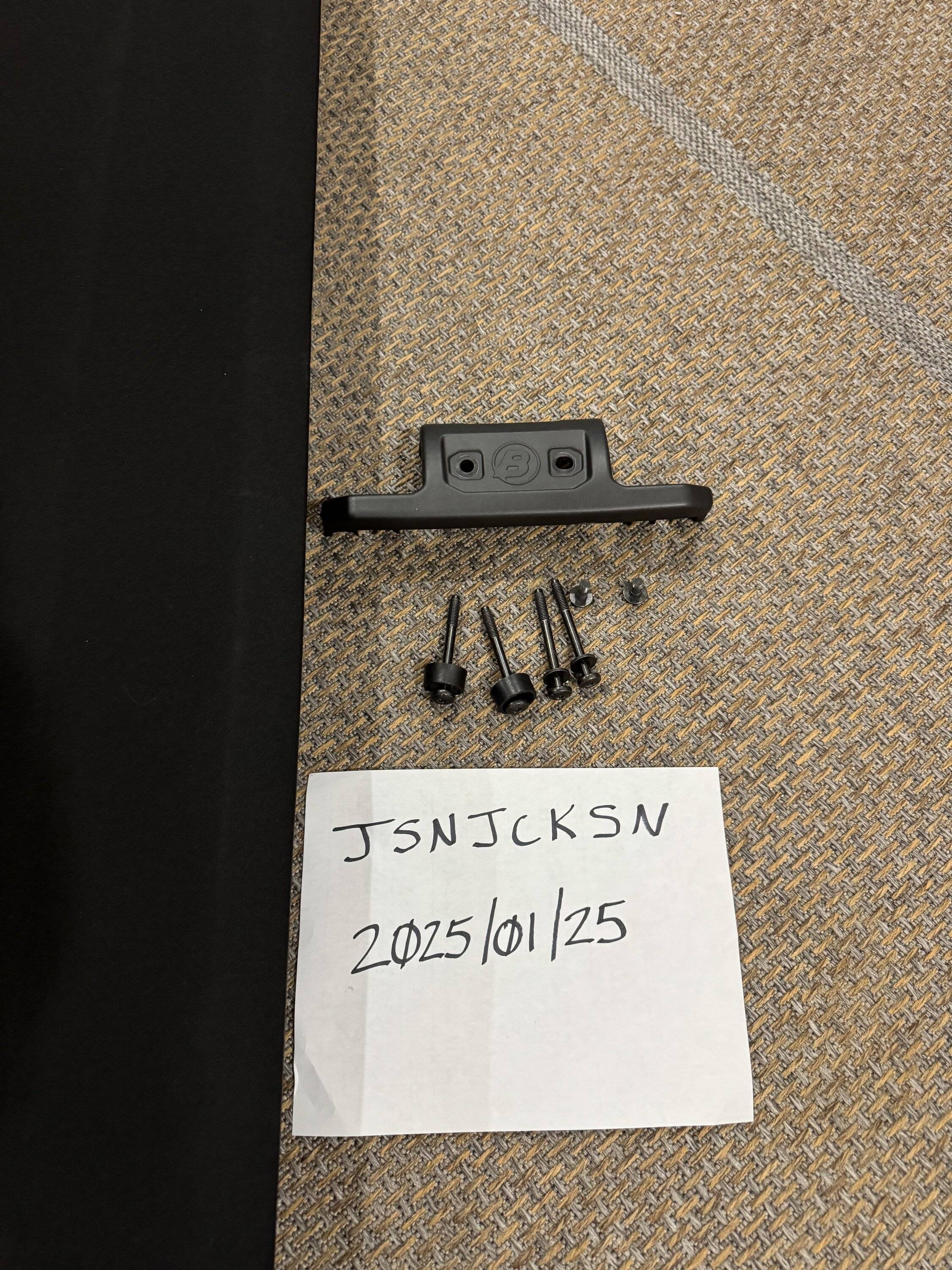 Jeep Gladiator Bestop Sunrider in Premium Twill $450 IMG_3187