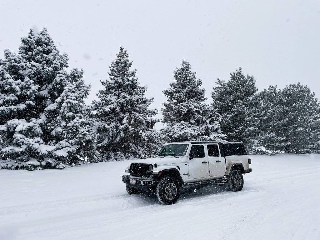 Jeep Gladiator Towmater build snowgear