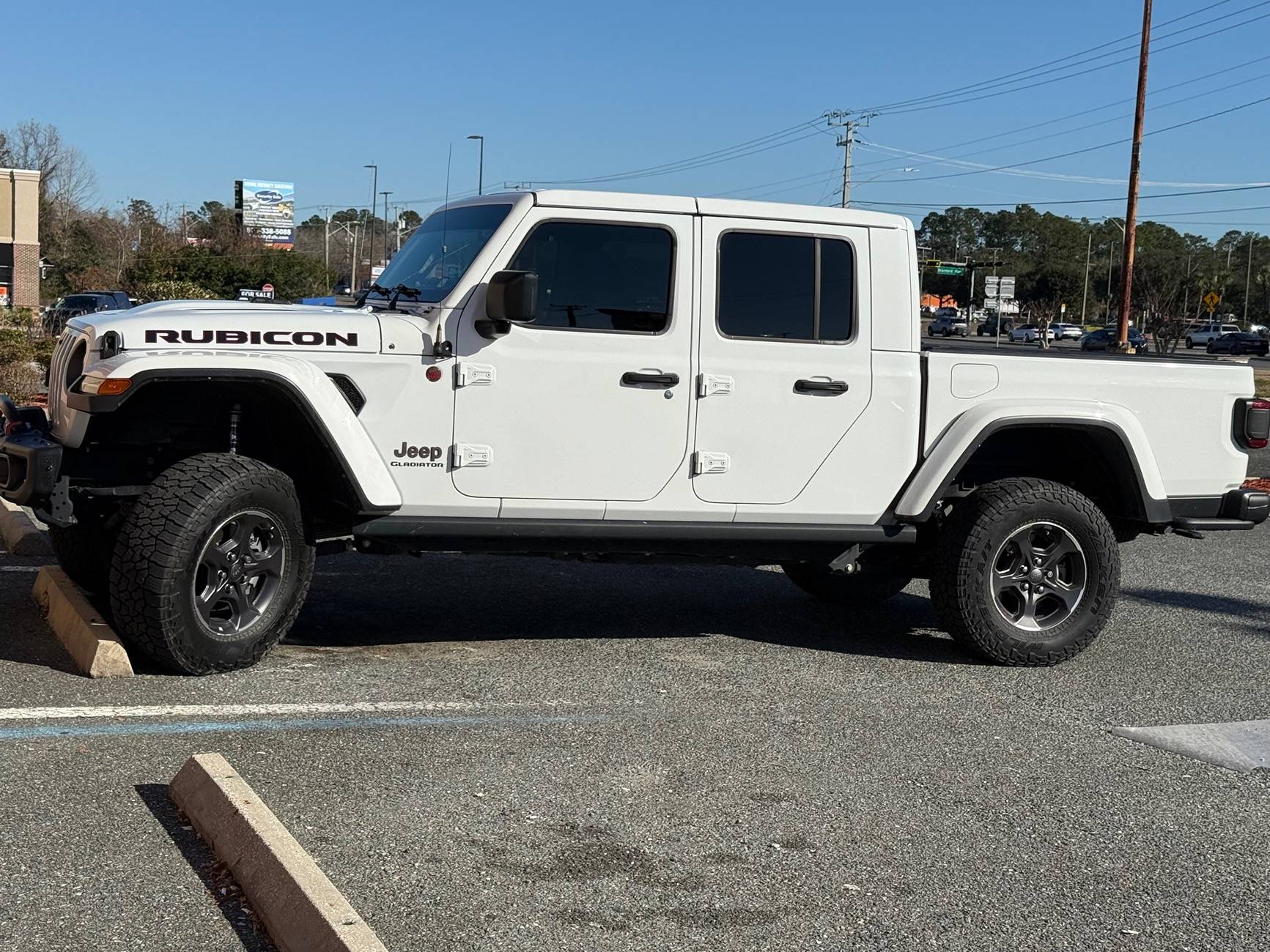 Jeep Gladiator 37s no lift IMG_0310