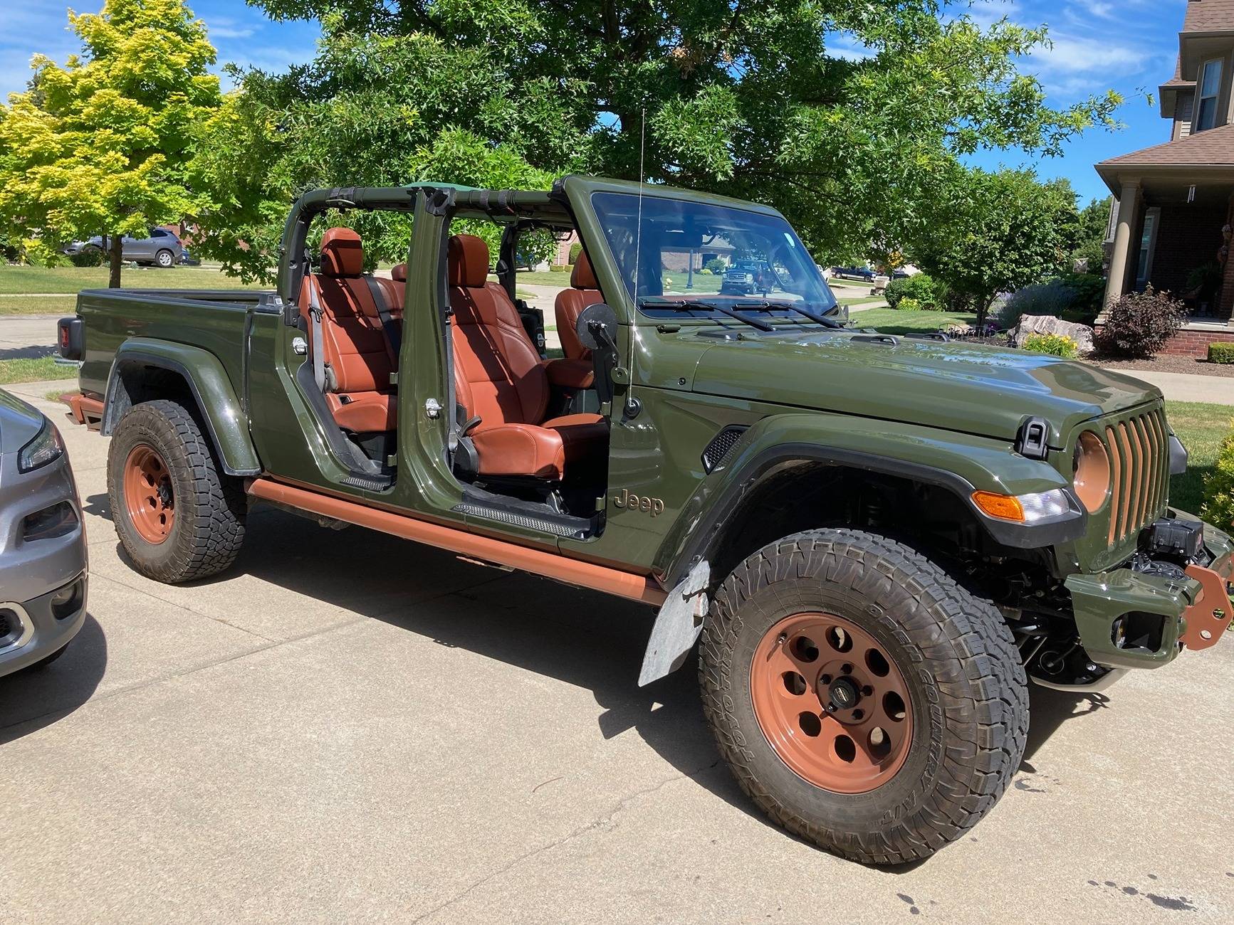 Jeep 2021.jpg