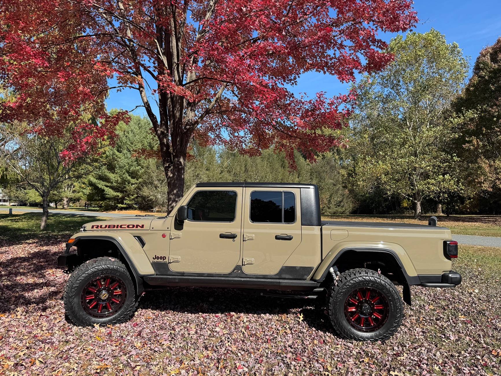 Jeep Gladiator So you don't want black wheels? Check out these combos for your JT! IMG_3006