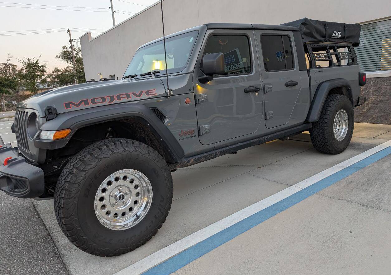 Jeep Gladiator Another Stock Mojave on 37s (Manual) Jee