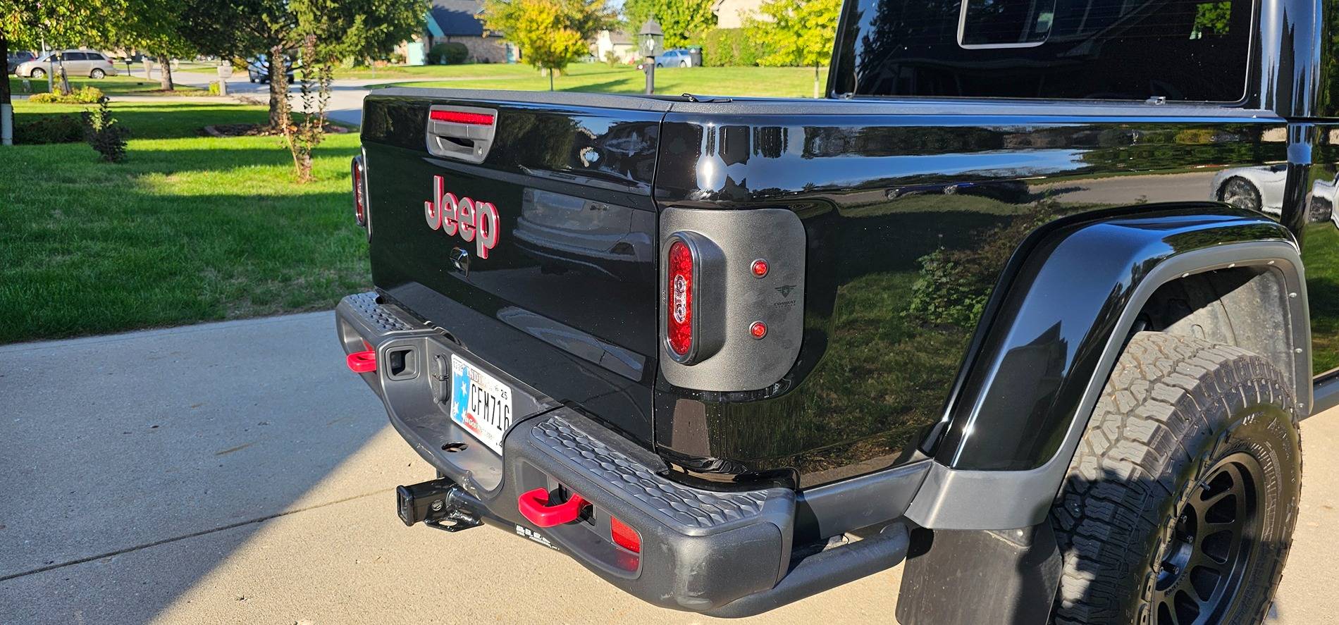 Jeep Gladiator Tail Light Tuesday: Show Those Lighted Rear Ends! 20241004_170507