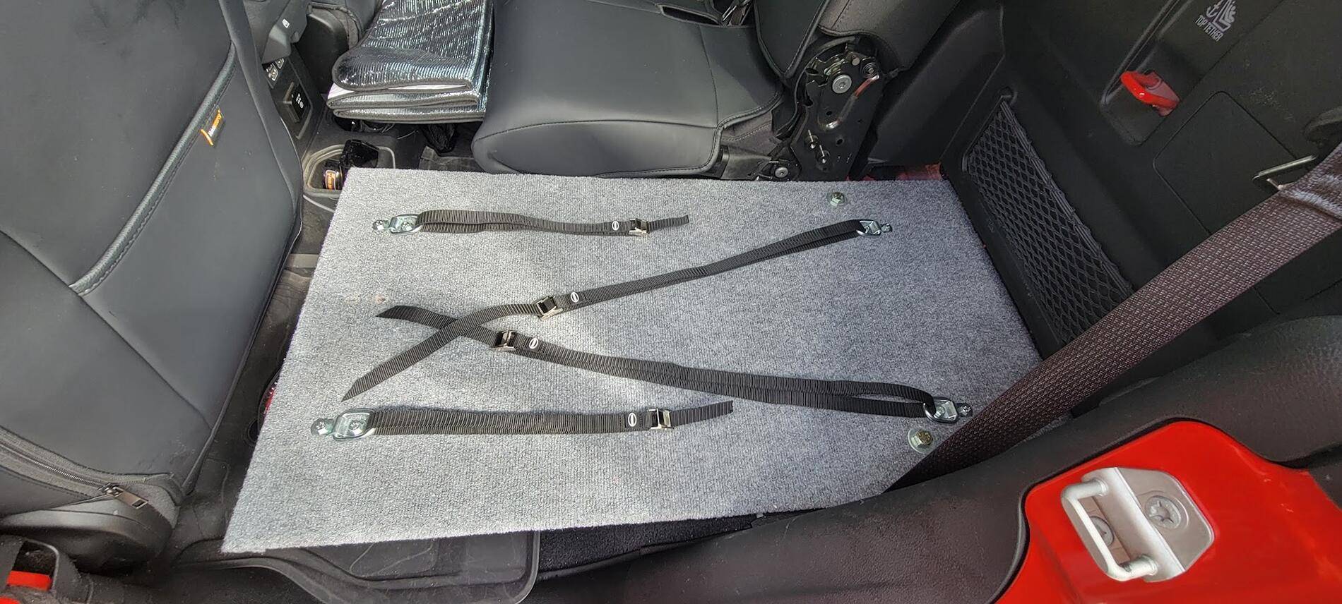 Jeep Gladiator Who's running a fridge in the back seat? 1738182411774-j4
