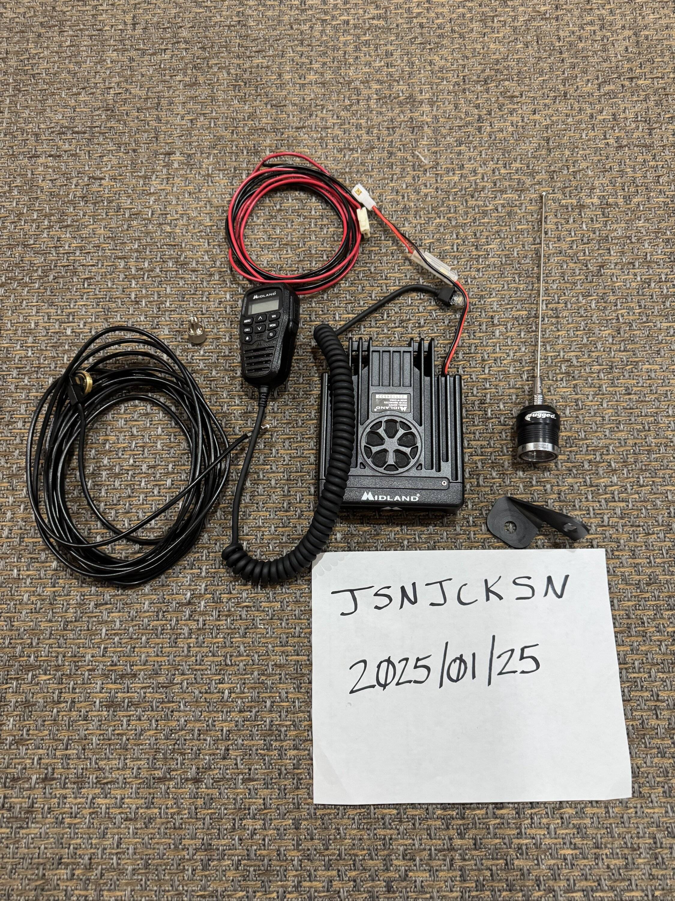 Jeep Gladiator Midland Micro MXT575 plus accessories IMG_3189