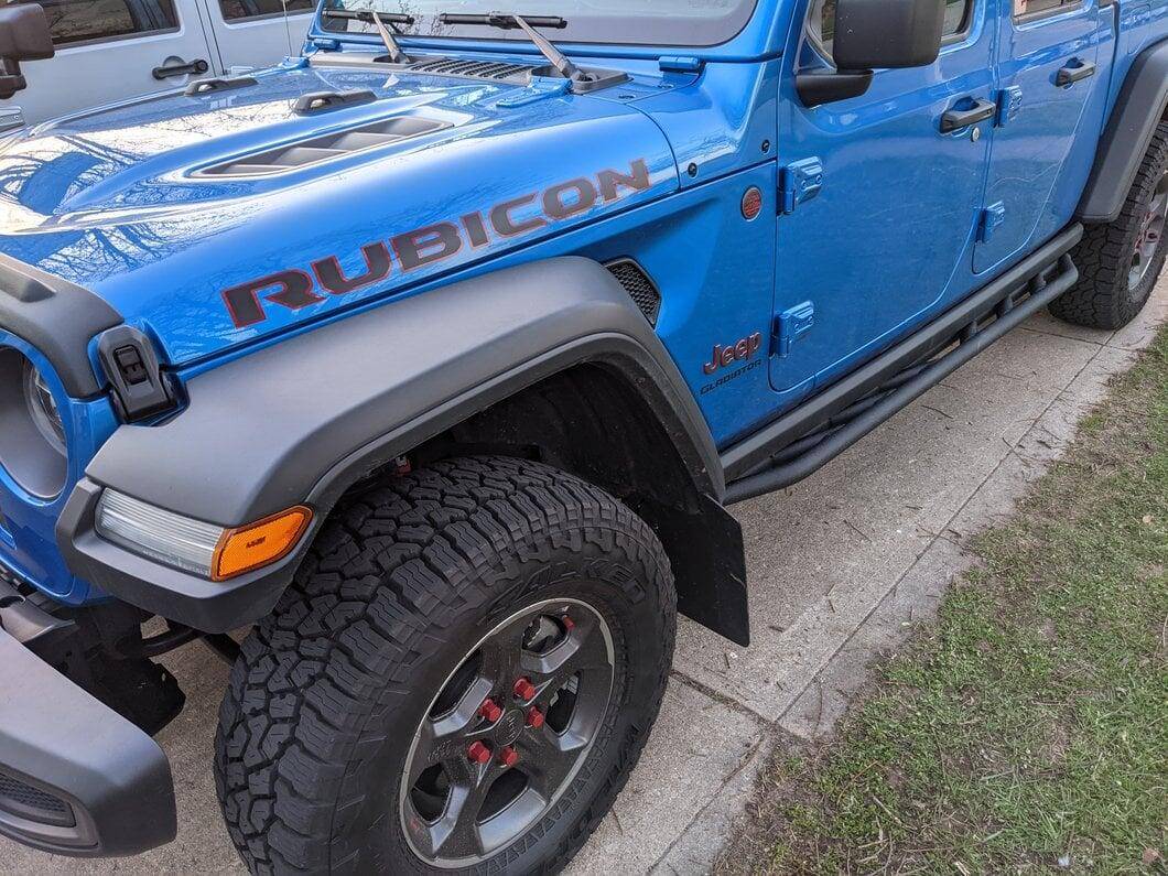 Jeep Gladiator Side step add ons for Rubicon Rock Rail? 1738354490571-m