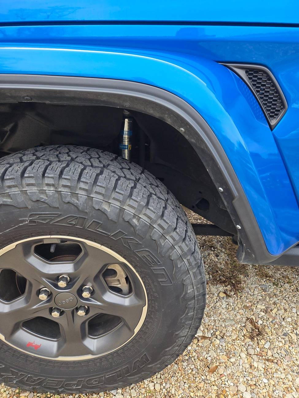 Jeep Gladiator Bilstein 5100 'Upgrade' on '22 Sport Max Tow 20250131_154735