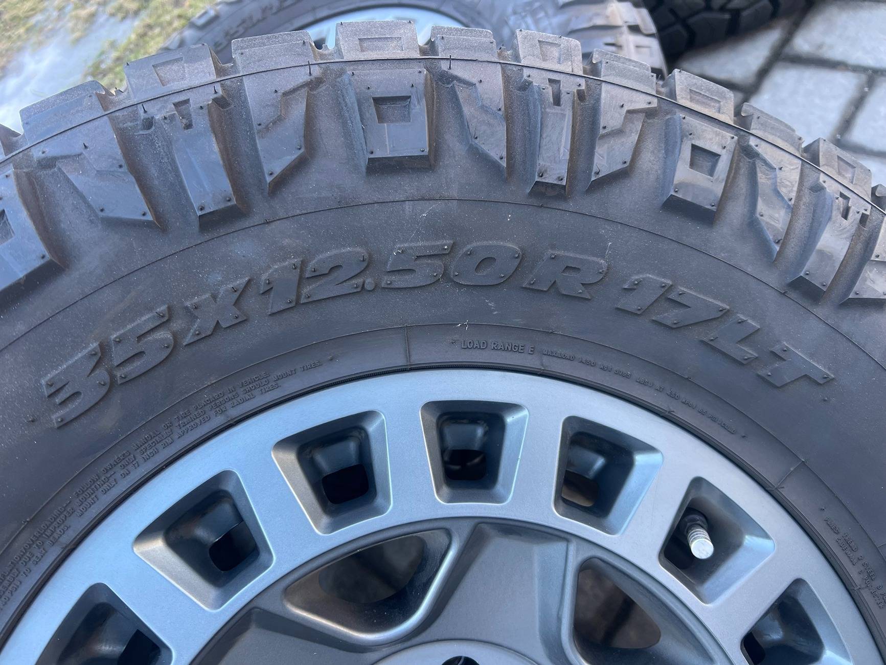Jeep Gladiator FS: 17" Black Rhino York and 35" x 12.5" Nitto Ridge Grapplers with TPMS (5x) IMG_6576