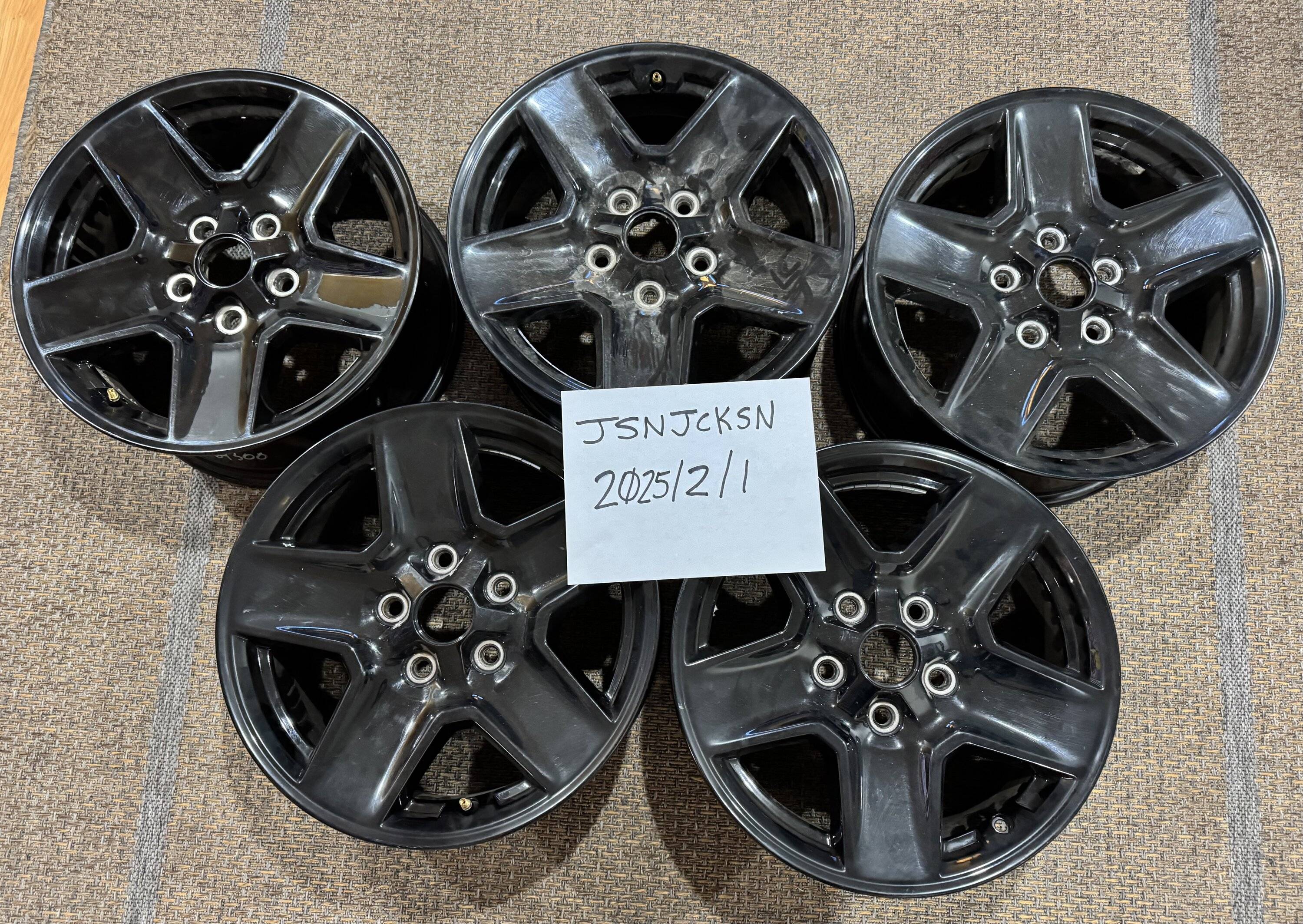 Jeep Gladiator Jeep Black Wheel 17x7.5 Set of 5 IMG_3198
