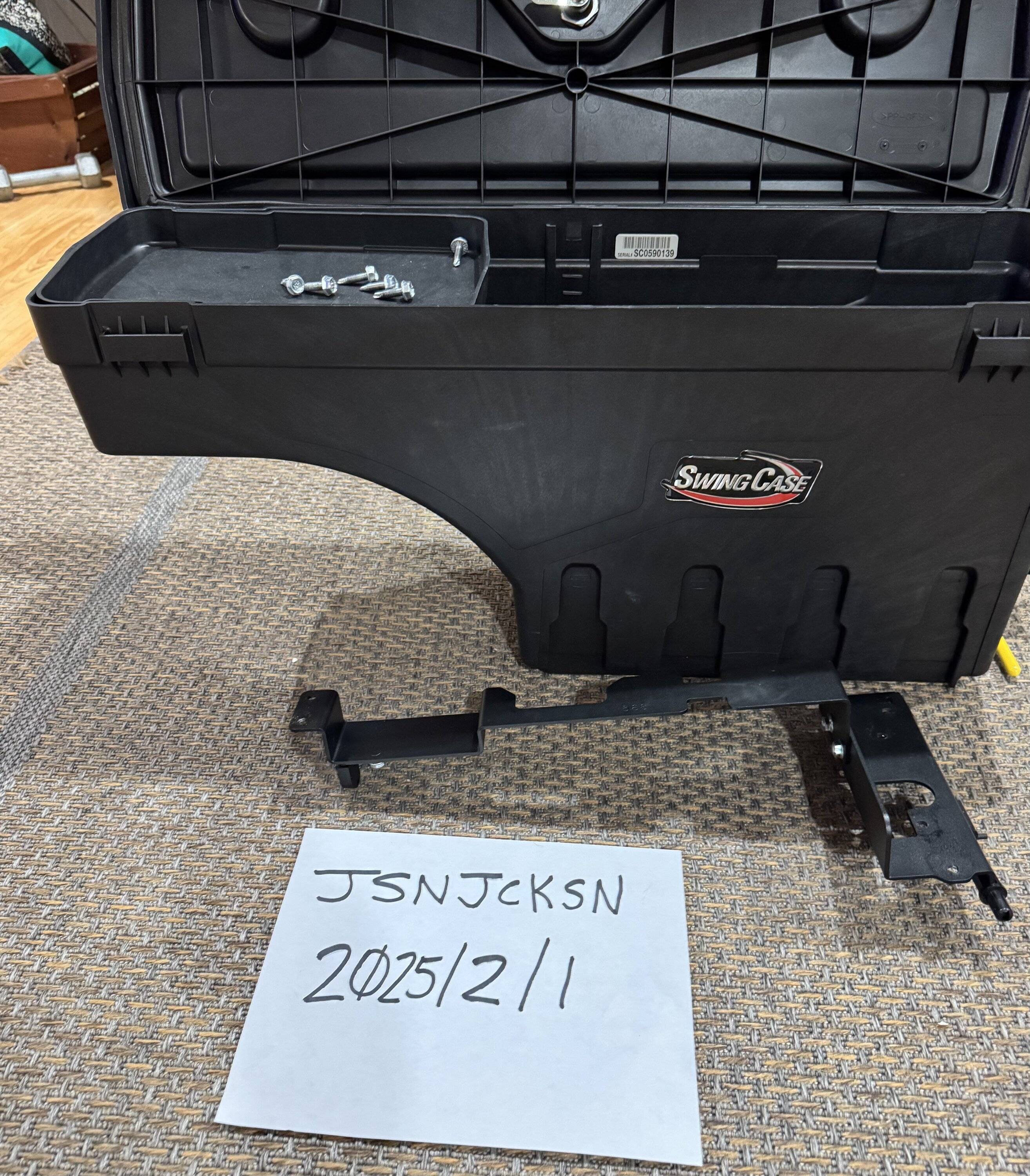 Jeep Gladiator Undercover Swing Case - Passenger Side Make Offer IMG_3209