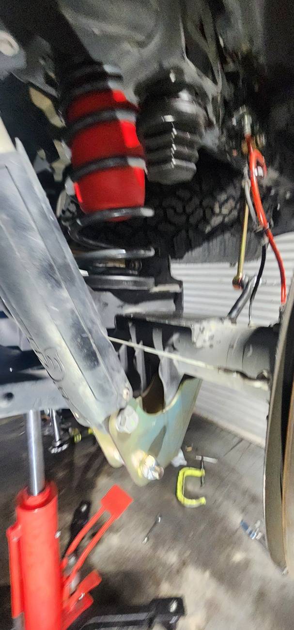 Jeep Gladiator Air bags or new springs? 20250118_141858