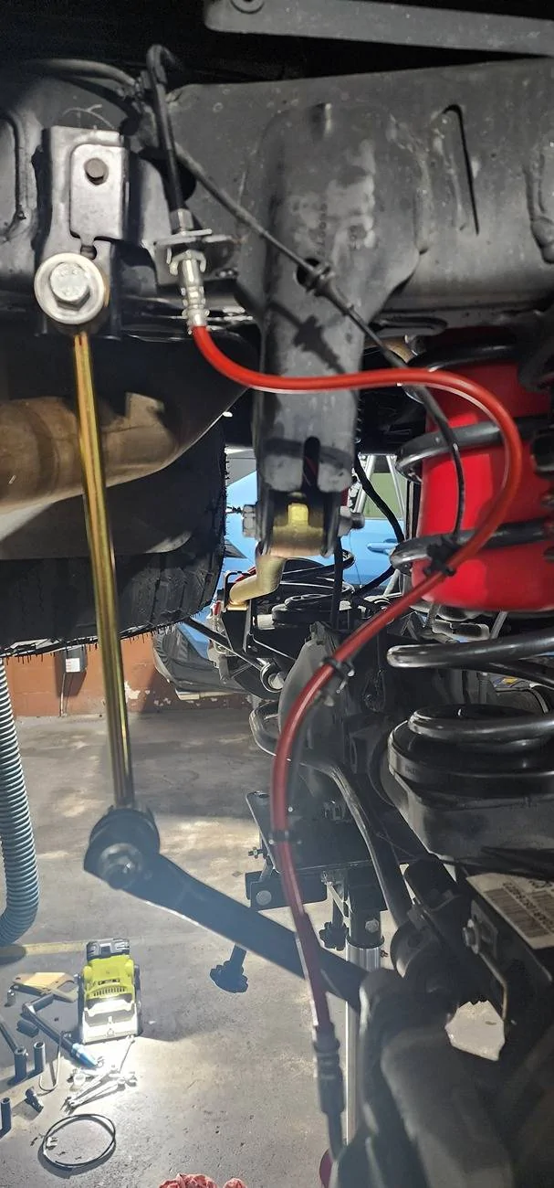 Jeep Gladiator Air bags or new springs? 20250118_140633
