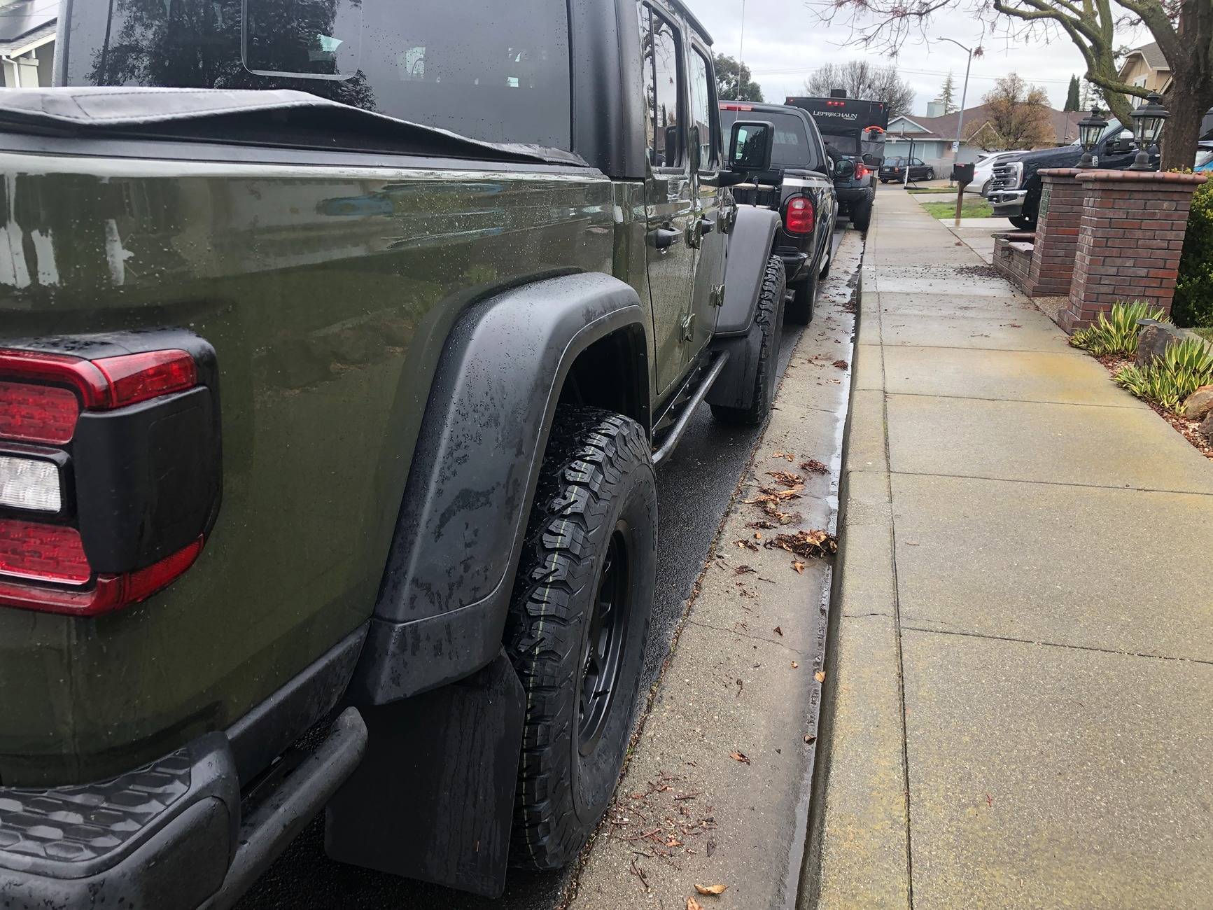 Jeep Gladiator New Method 705 Bead Grip Wheels IMG_9615.JPG