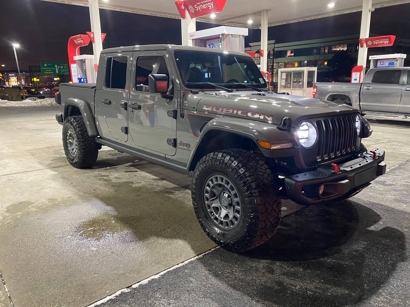 Jeep Gladiator FS: 17" Black Rhino York and 35" x 12.5" Nitto Ridge Grapplers with TPMS (5x) IMG_3596