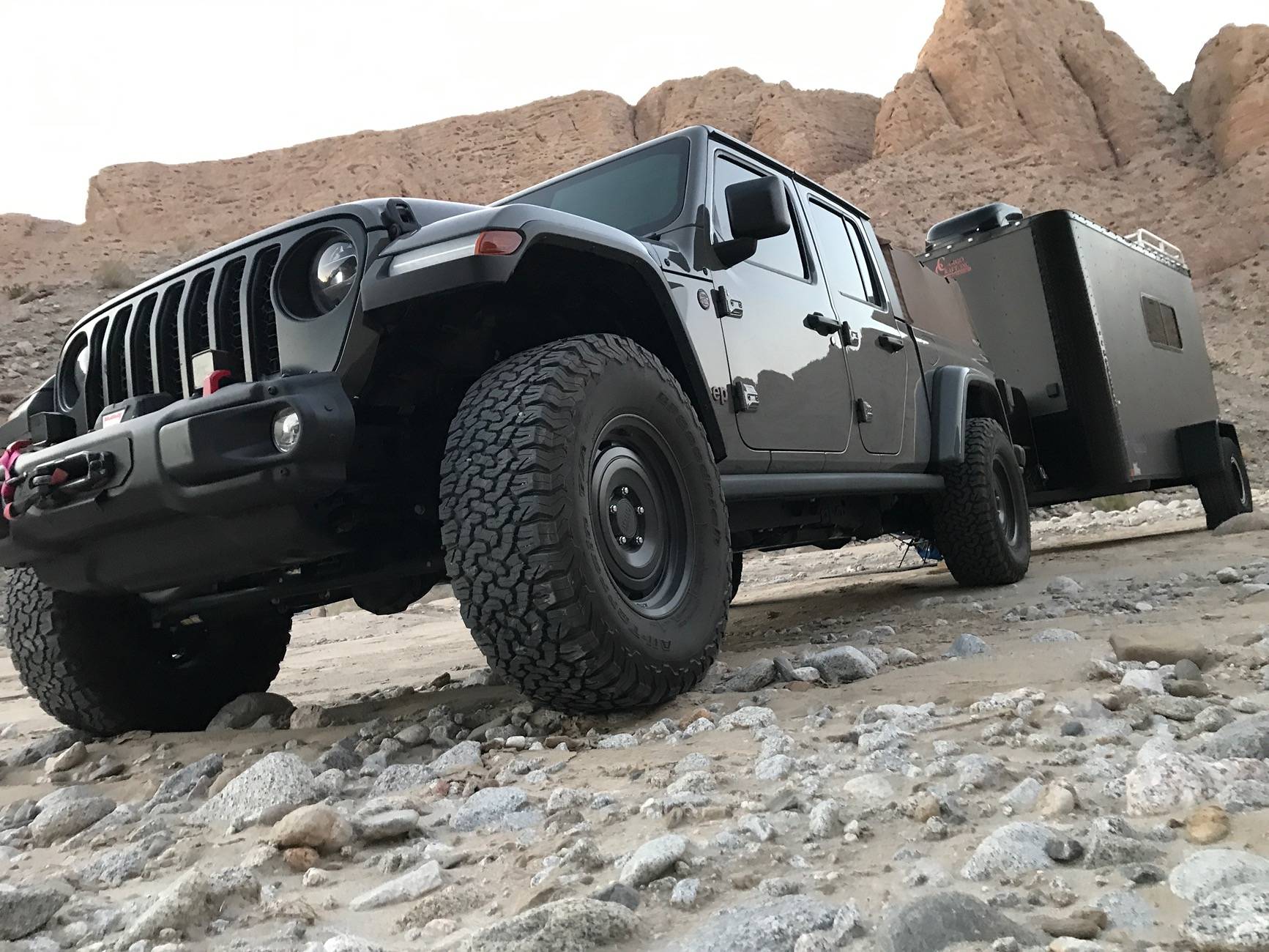 Jeep Gladiator Travel trailer / Camper Rigs 76DF4A24-F5A8-41E7-8C30-583815D3543C