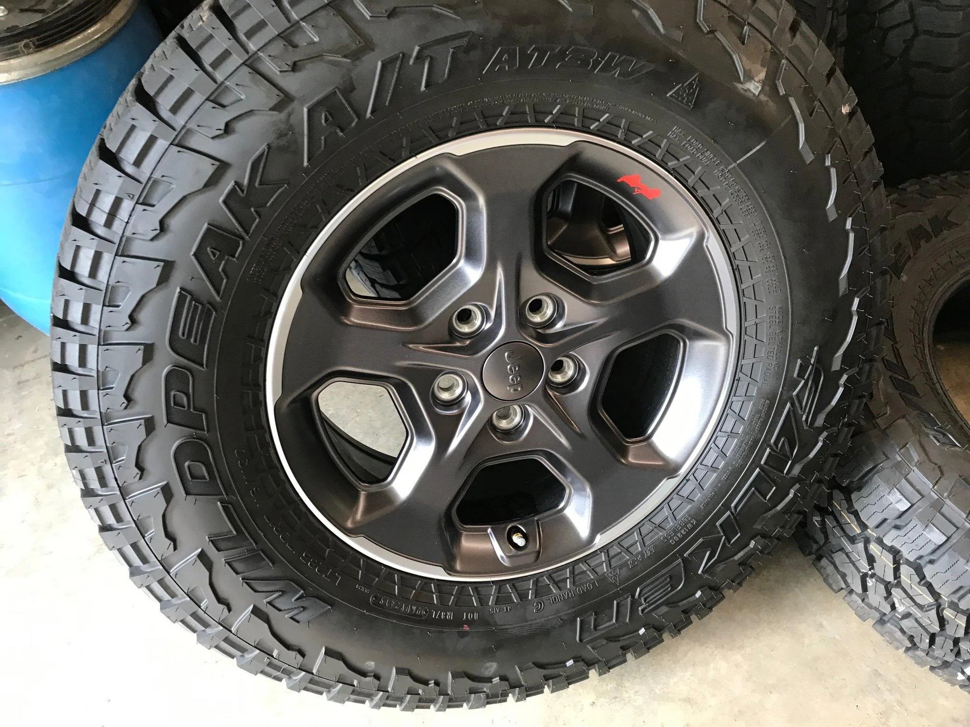 Jeep Gladiator Rubicon Tires and Wheels with TPMS IMG_3995