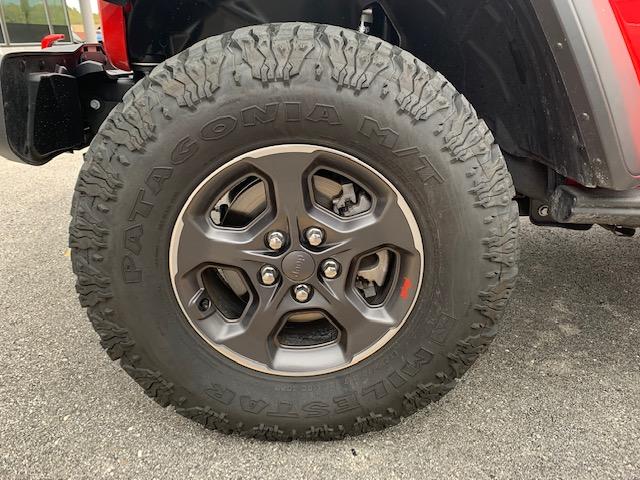 Jeep Gladiator Rubicon Take-offs Wheel and Tires LT295/70R17 Patagonia M/T 2K Miles IMG_5159