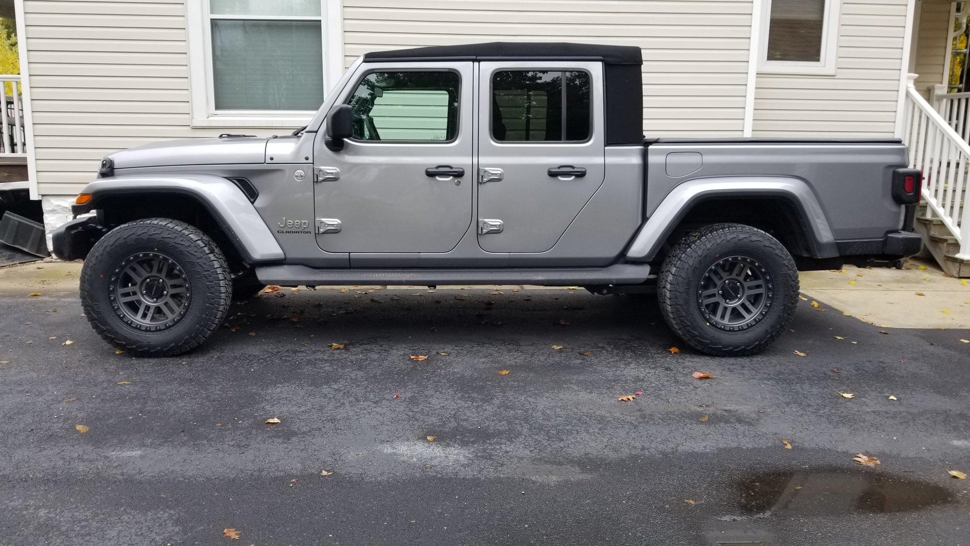 Jeep Gladiator What wheels are you putting on you JT? 20191029_120857