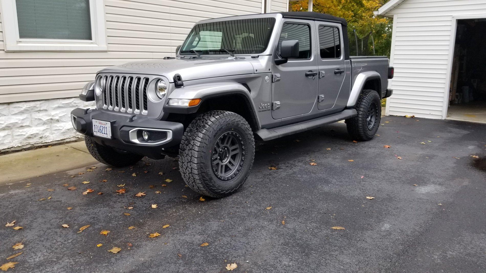 Jeep Gladiator What wheels are you putting on you JT? 20191029_120905