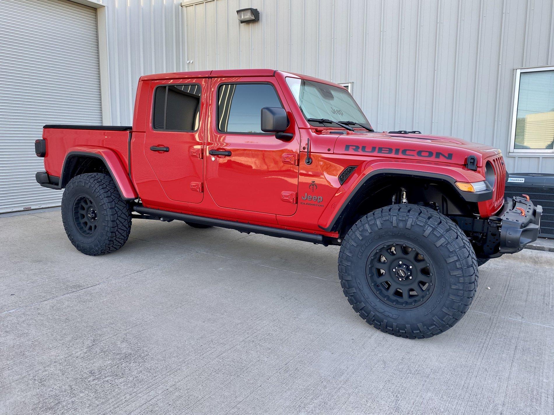 Jeep Gladiator FIRECRACKER RED Gladiator JT Club 26E77C86-4E55-45B4-8E41-DC53514B97E0