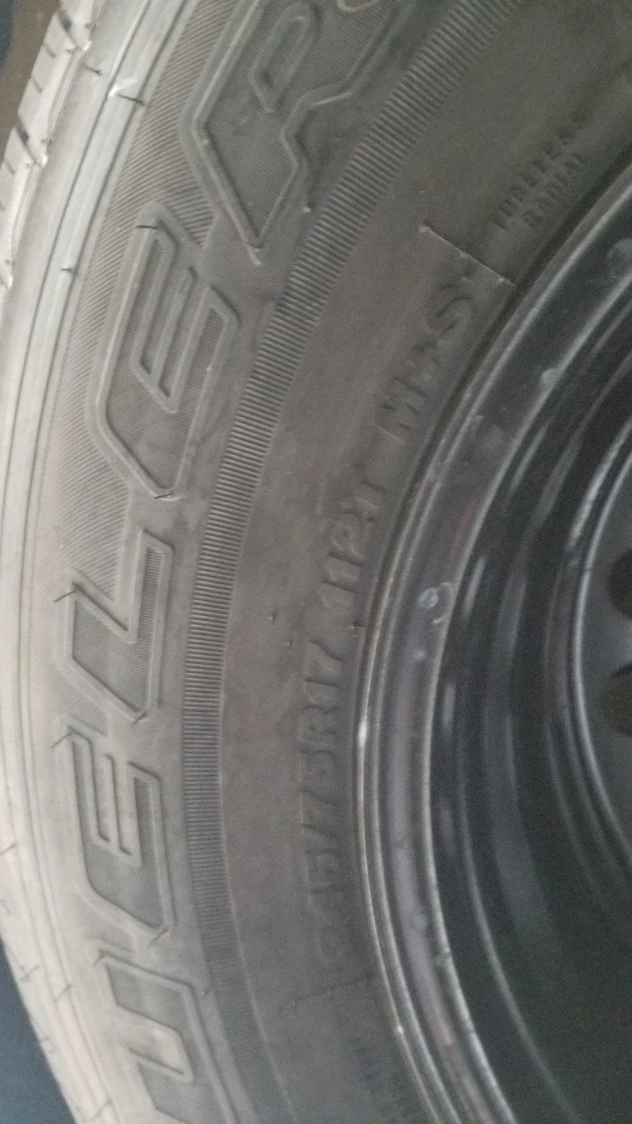 Jeep Gladiator Can anyone confirm Overland tire size? 20191030_092633