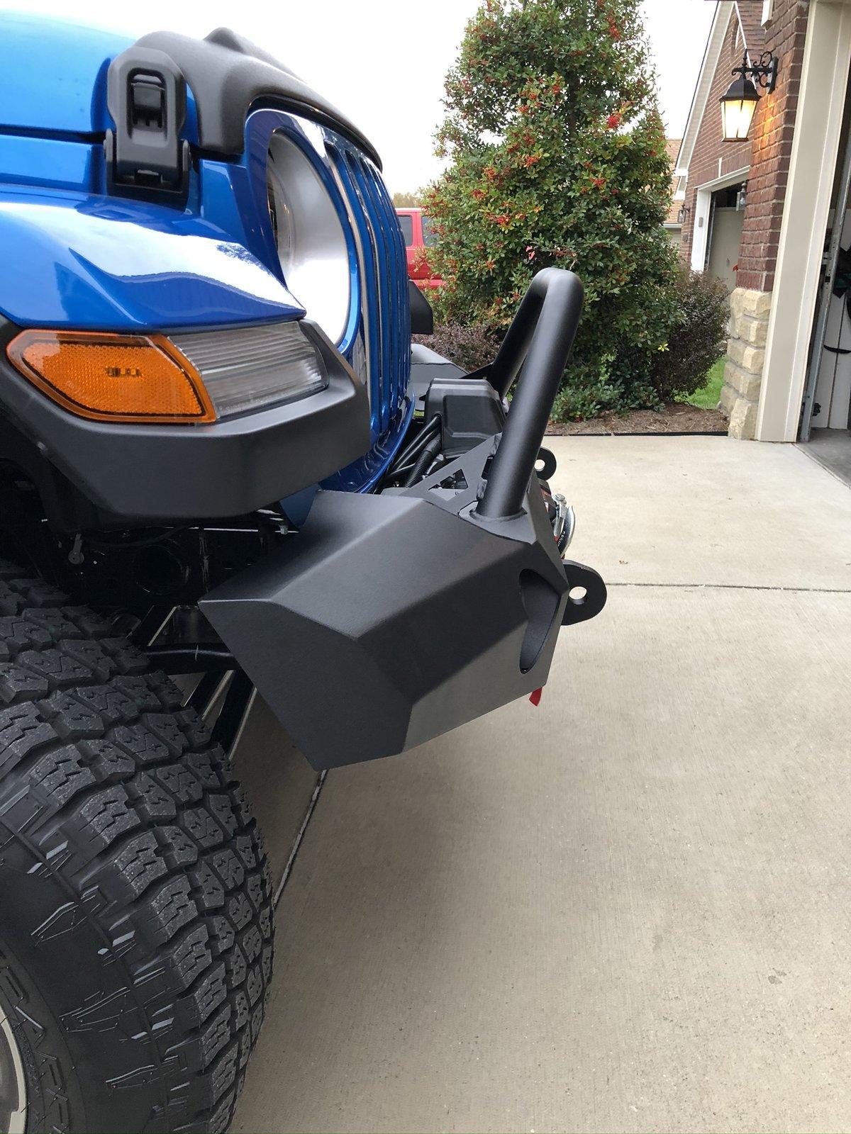 Jeep Gladiator BUMPERS! 86BE07B4-CDAD-4A59-85AA-86950756277E