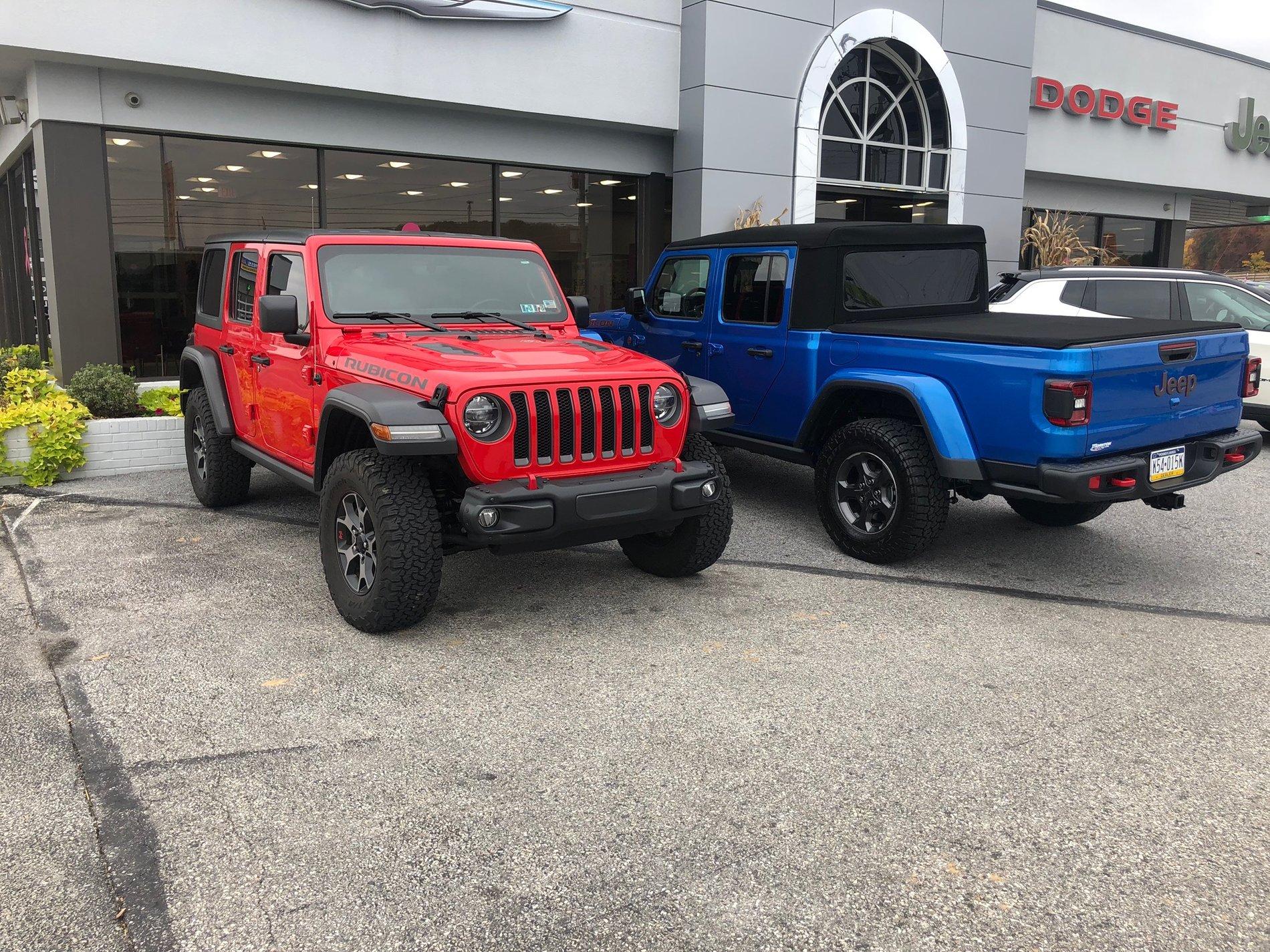 Jeep Gladiator Request: Gladiators with soft tops ACA78967-14D0-4231-8217-2CC44D41141B