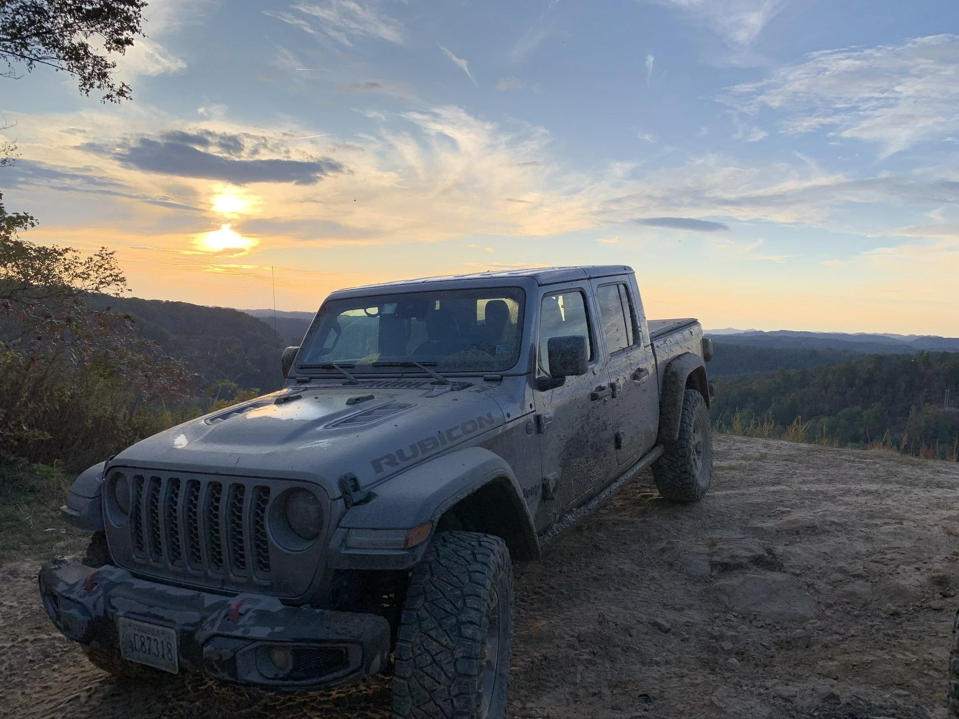 Jeep Gladiator 35s on stock rubicon rims 0A56A551-7DB8-4F47-8A97-8C58D4D4F108