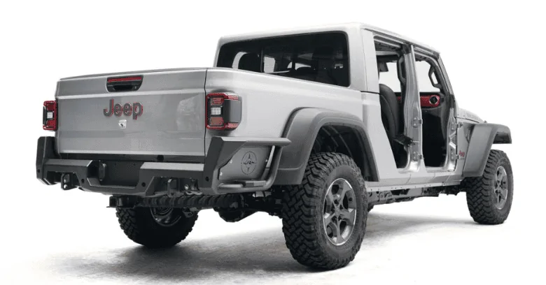 Jeep Gladiator Rubicon/LE rear bumper Vs Fab Four bumper 2020_Jeep_Gladiator_Rear_Bumpers