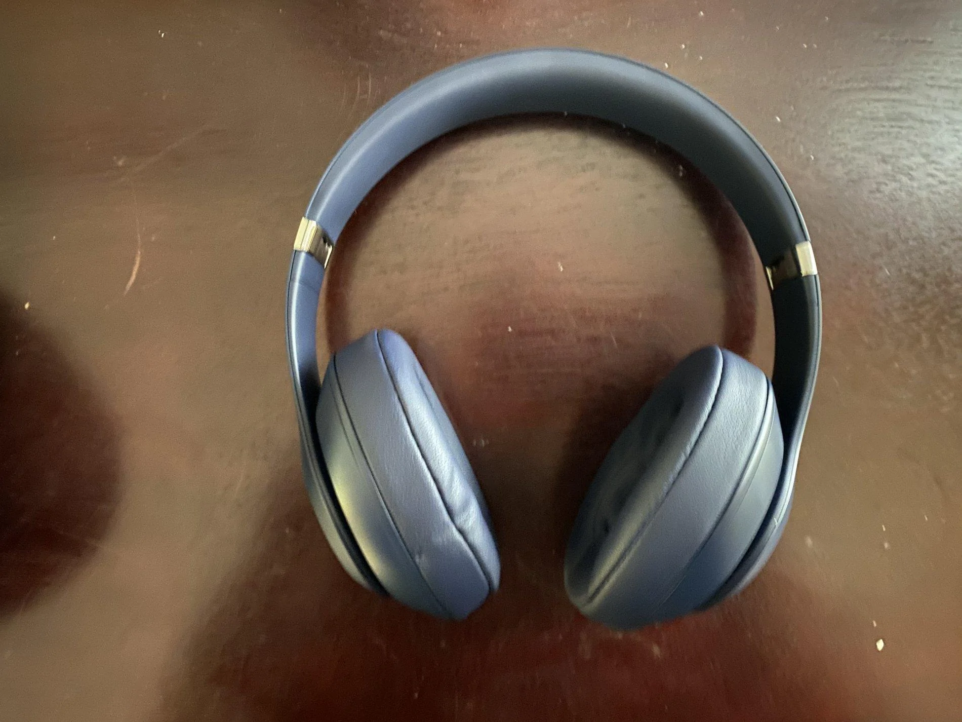Jeep Gladiator Beats studio3 wireless headphones D06D59B3-1DCA-4FFD-B356-8534DF6D0061