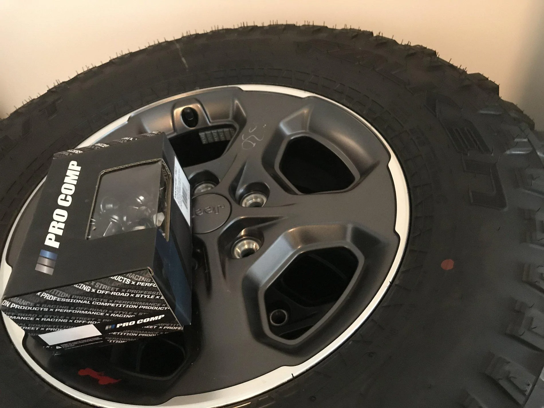 Jeep Gladiator Rubicon stock 17" wheels and 33 inch Falken Wildpeak tires IMG_5902