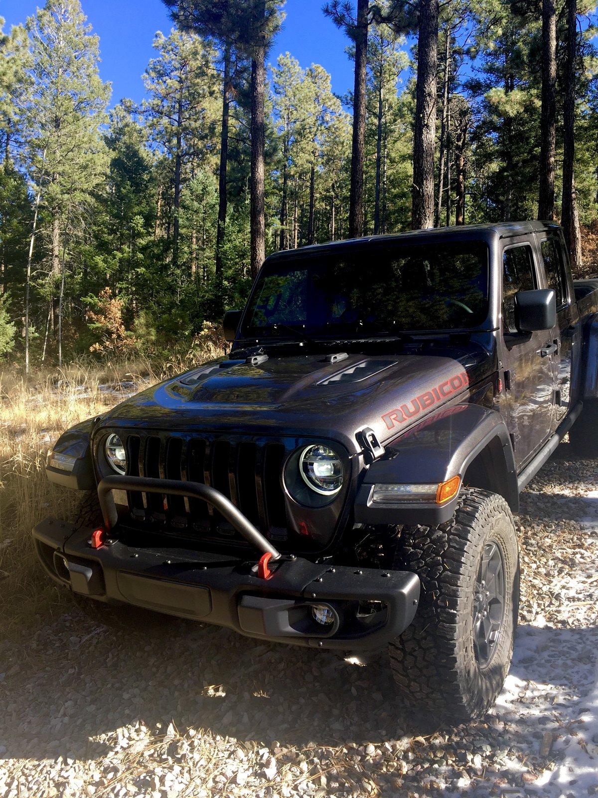 Jeep Gladiator GRANITE CRYSTAL JT Gladiator Club 96E655C3-8F15-47B6-AE98-2B07B4E7A1B2