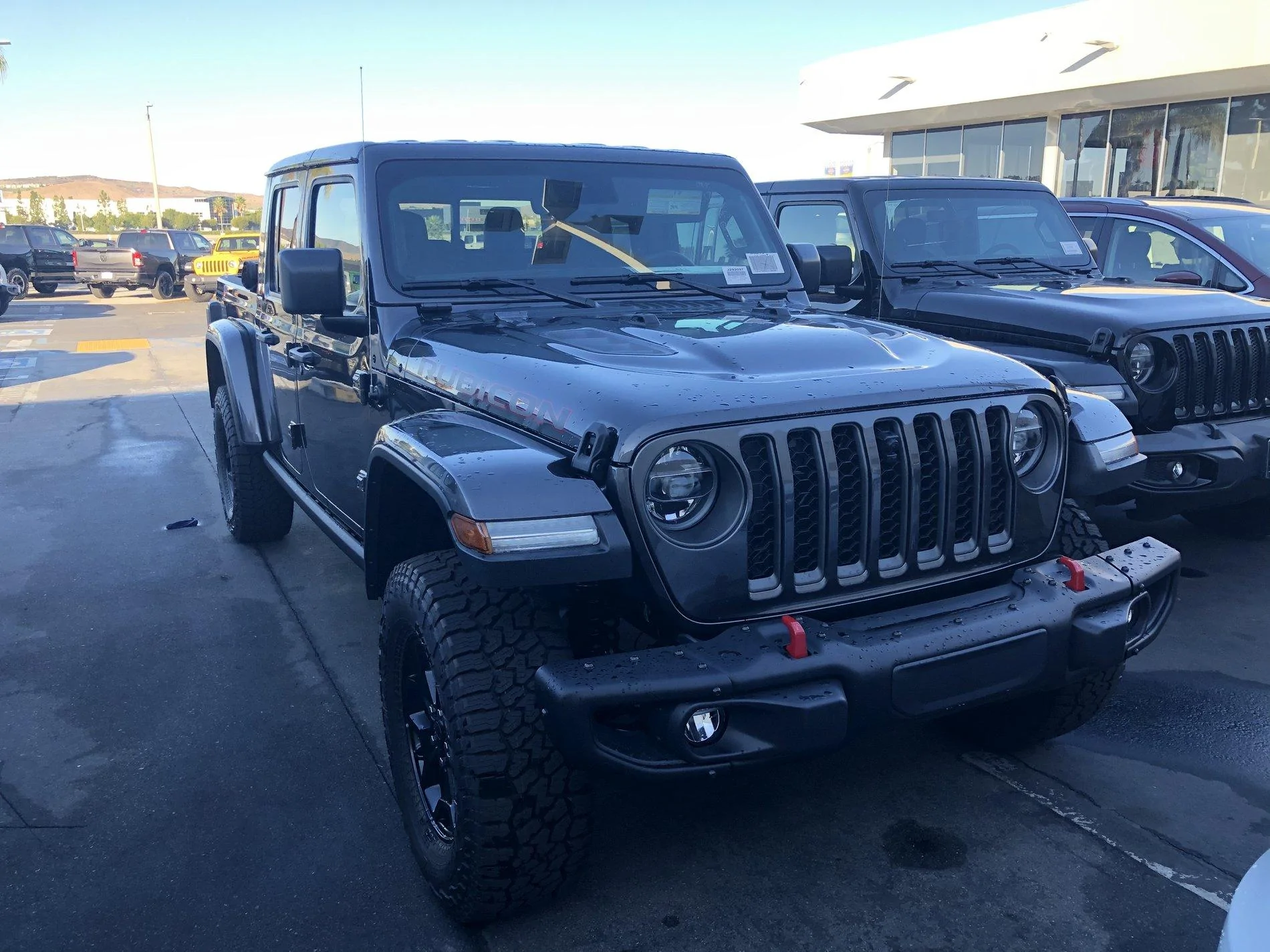 Jeep Gladiator The GCM-JTLE-OMC... Granite Crystal Metallic- JT Launch Edition- Original Motor Club 48B3D21F-1BB0-42AF-AF0F-FCBB6B456771