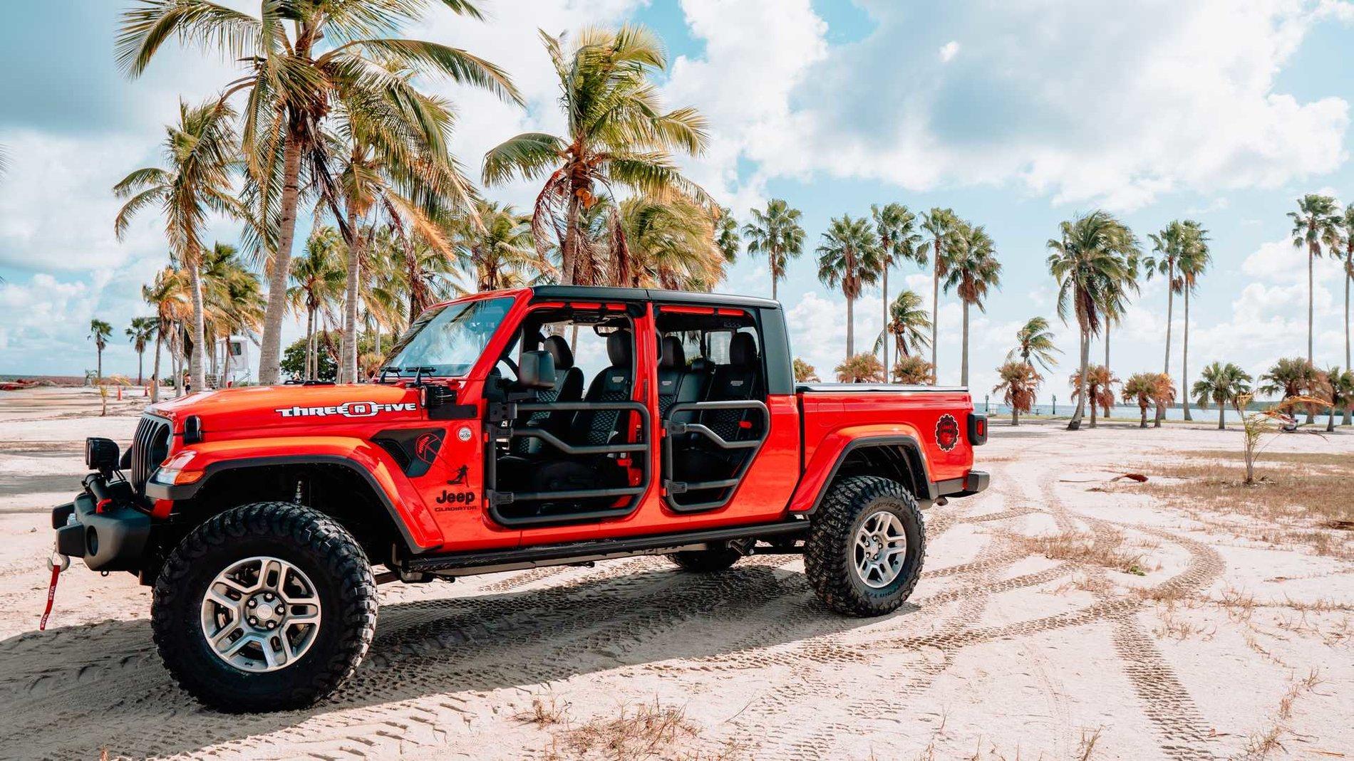 Jeep Gladiator Three O Five (305) Edition Jeep Gladiator and Wrangler Announced at Miami Auto Show jeep-gladiator-wrangler-305-edition-1