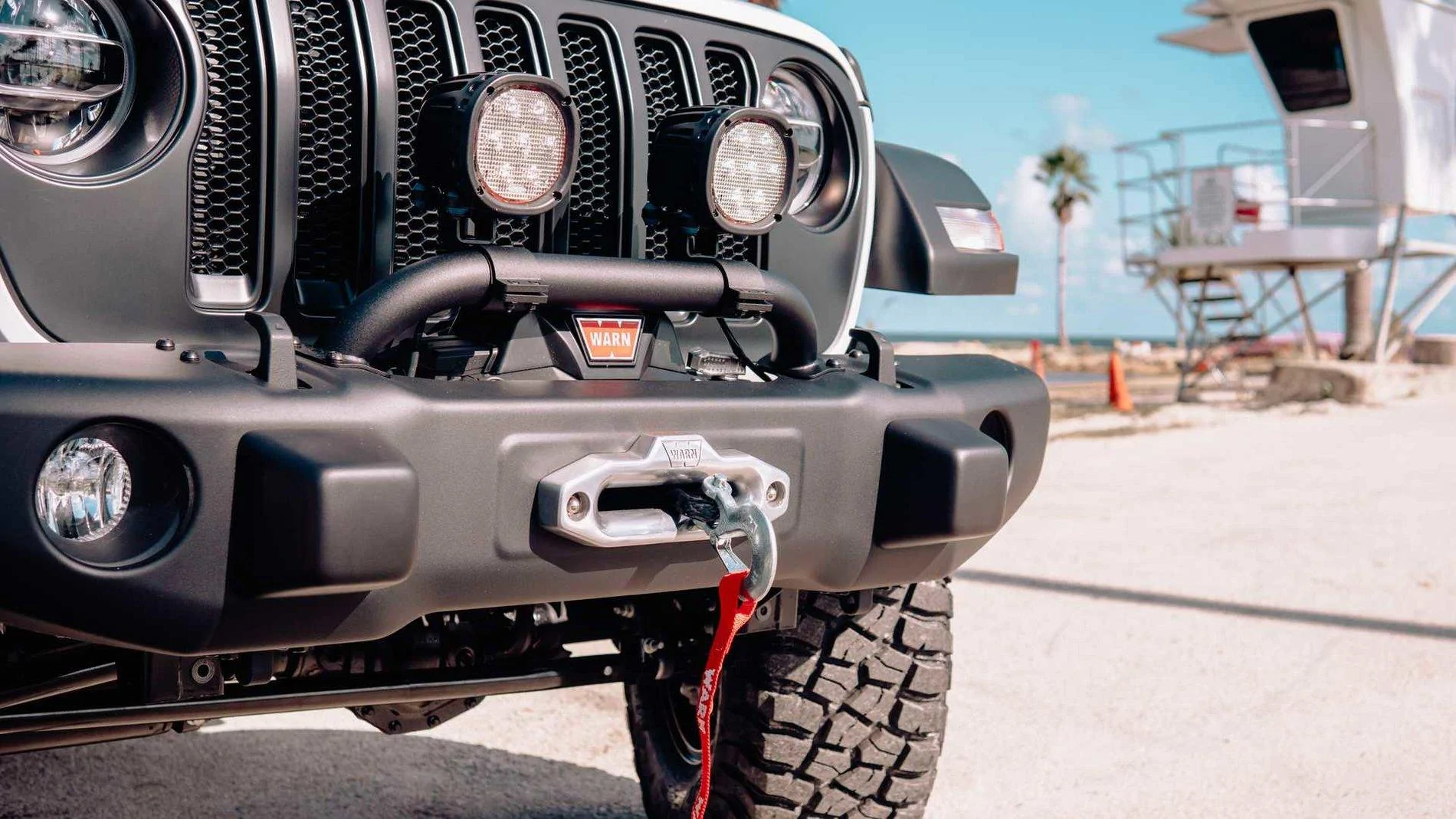 Jeep Gladiator Three O Five (305) Edition Jeep Gladiator and Wrangler Announced at Miami Auto Show jeep-gladiator-wrangler-305-edition-21