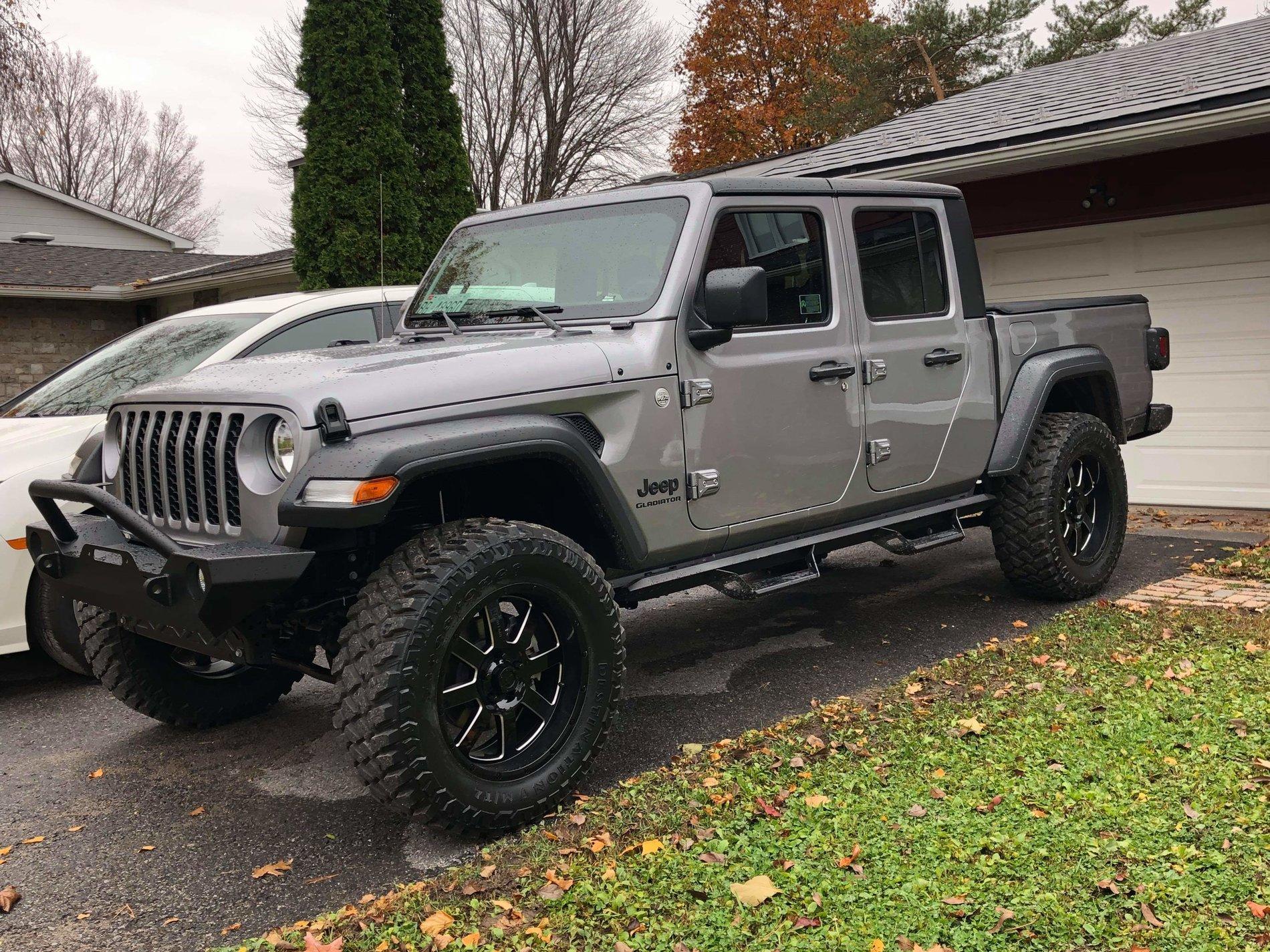 Jeep Gladiator Color regrets anyone??? received_414933342525167