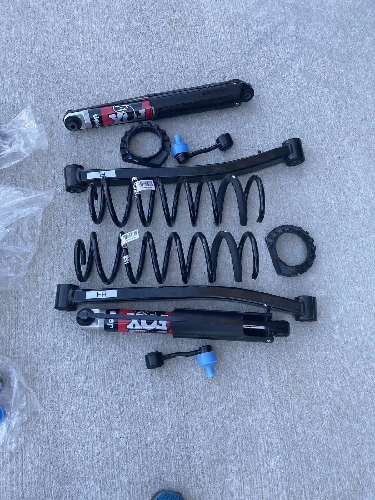Jeep Gladiator Rubicon Suspension Takeoff kit 42112C82-E518-43CB-AA67-C299F010C939