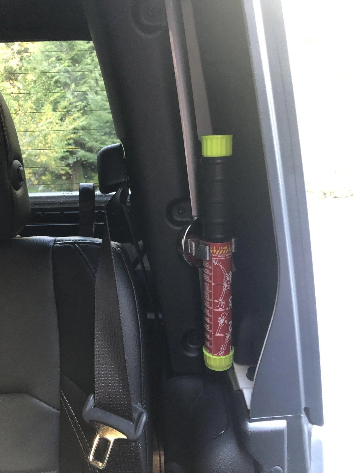Jeep Gladiator Mounted my Fire Extinguisher! A8DF3355-26DB-4038-945C-EC19DF2B2D3E