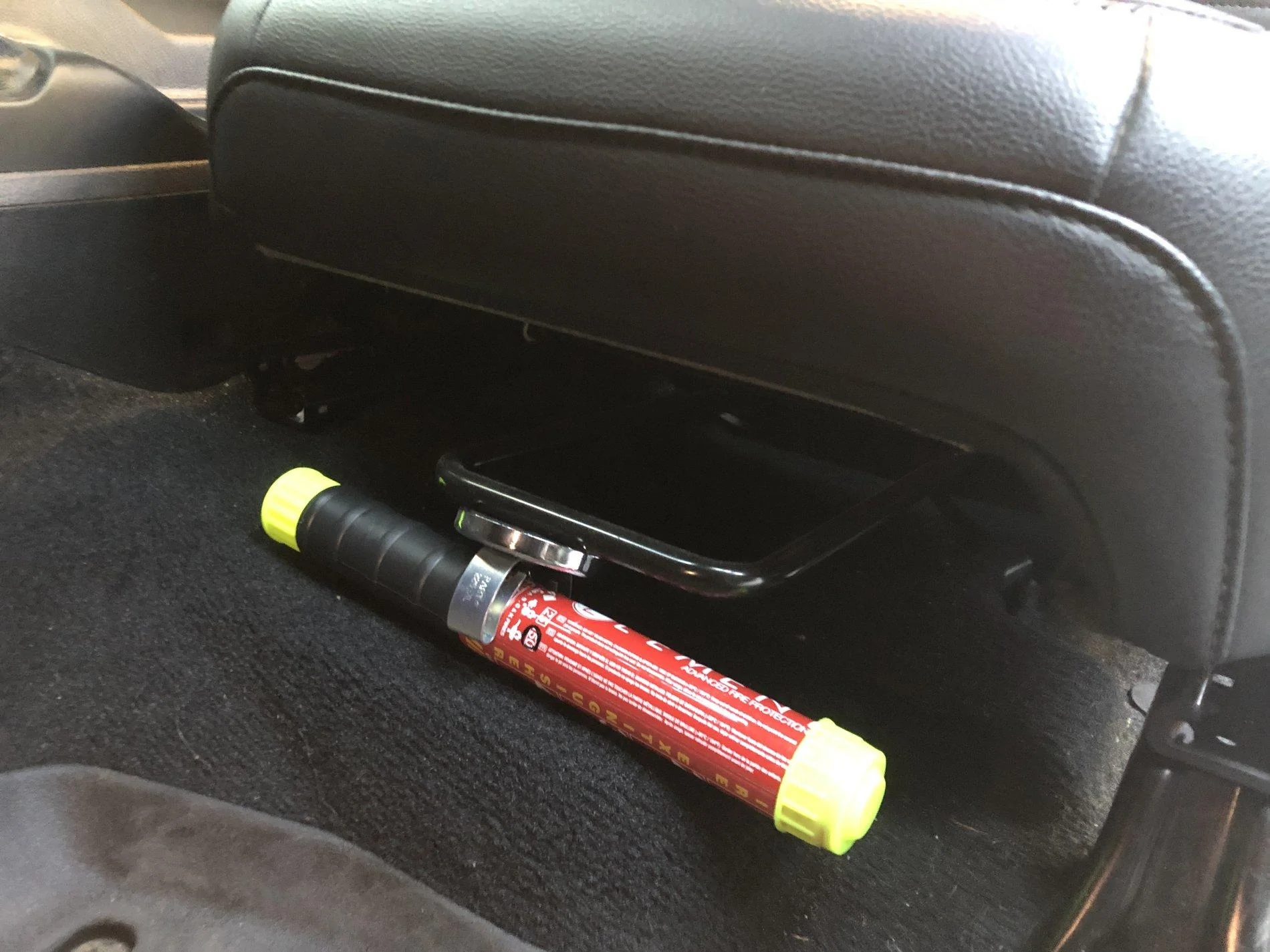 Jeep Gladiator Mounted my Fire Extinguisher! A168A325-11D0-44EB-B266-5E4345BCA7A0