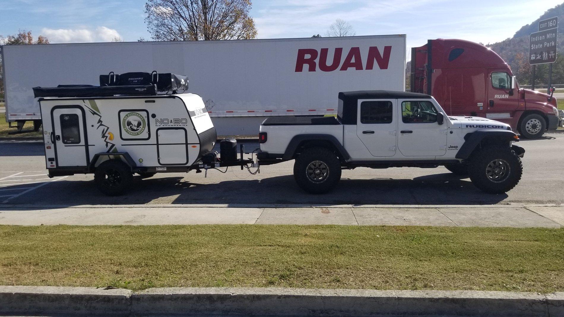 Jeep Gladiator CAMPING! 20191029_115011