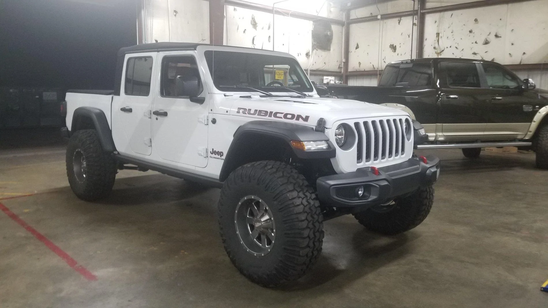Jeep Gladiator Any one running 38’s and got pics ? 20190723_211052