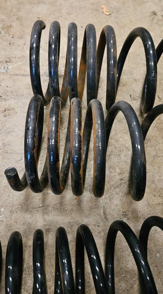 Jeep Gladiator NEW LOW PRICE - Fox Elite 2.5 Front & Rear DSC Shocks 2-3" Lift 475919767_593154090242089_7620410623187219154_n