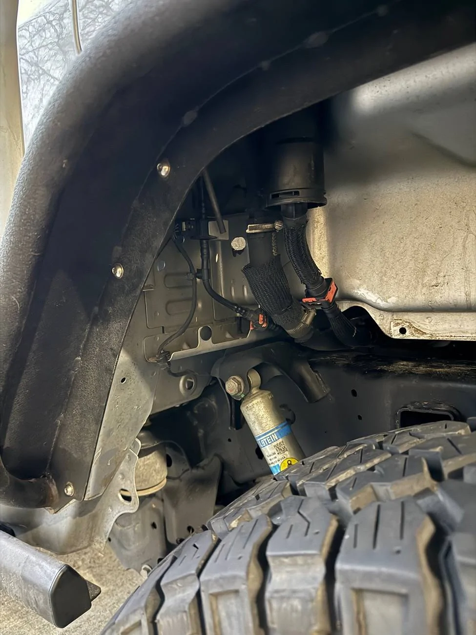 Jeep Gladiator UPDATE: Drivers side rear inner fenders dont fit due to gas fill tube- Fishbone came through for me! IMG_3238