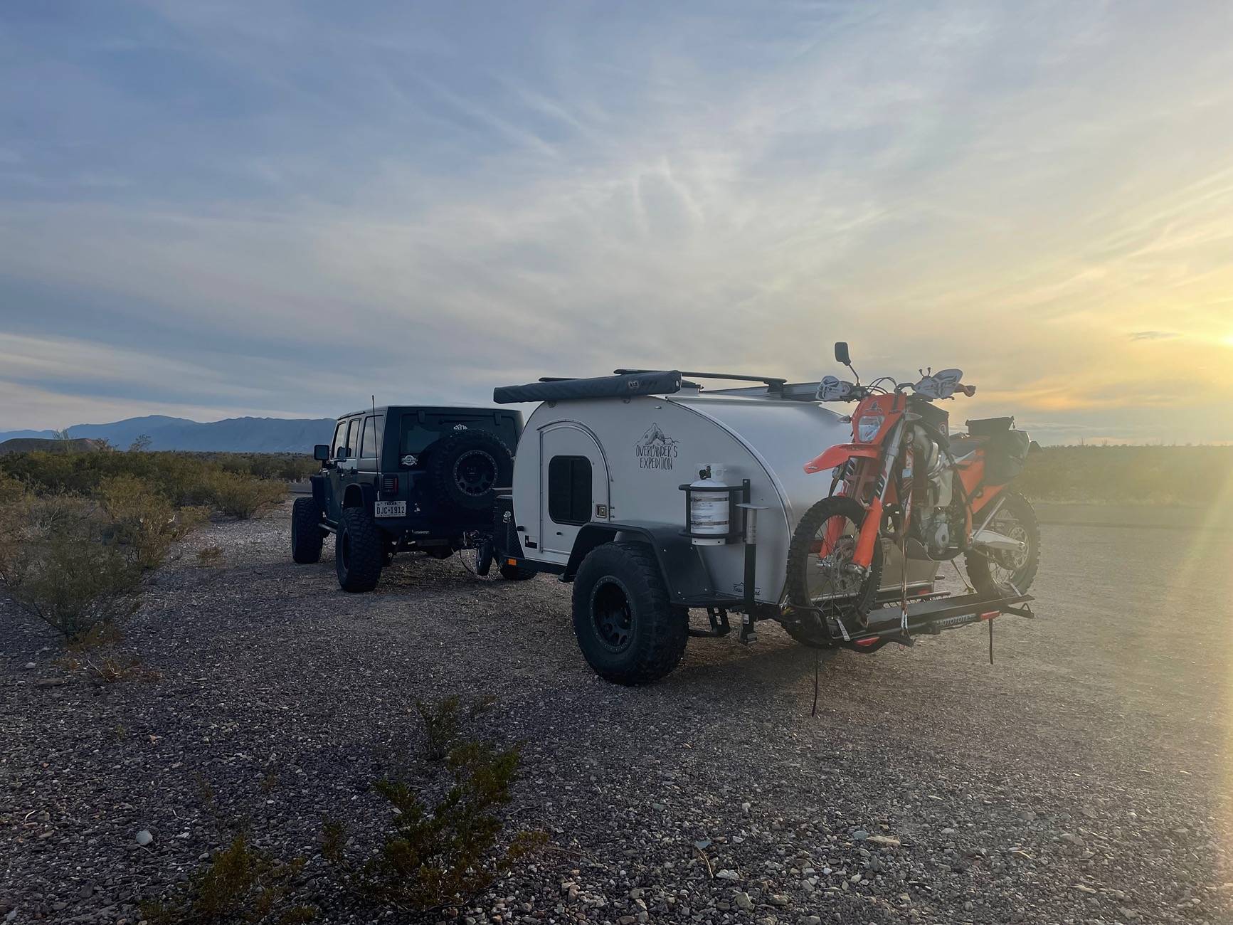 Jeep Gladiator Travel trailer / Camper Rigs IMG_1500
