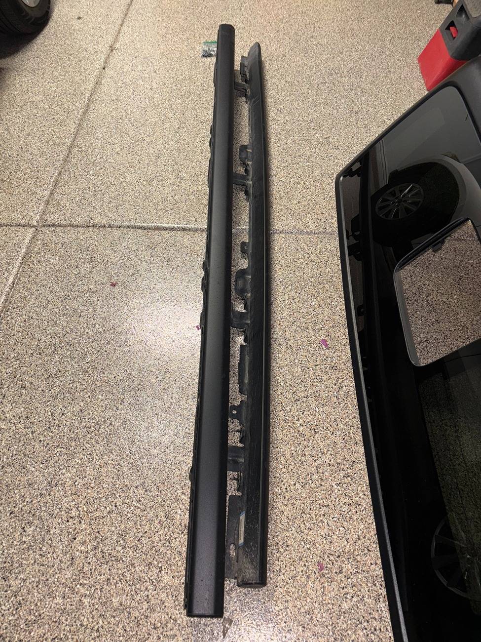 Jeep Gladiator 2024 OEM Rubicon Rock Rails- $100 IMG_1578