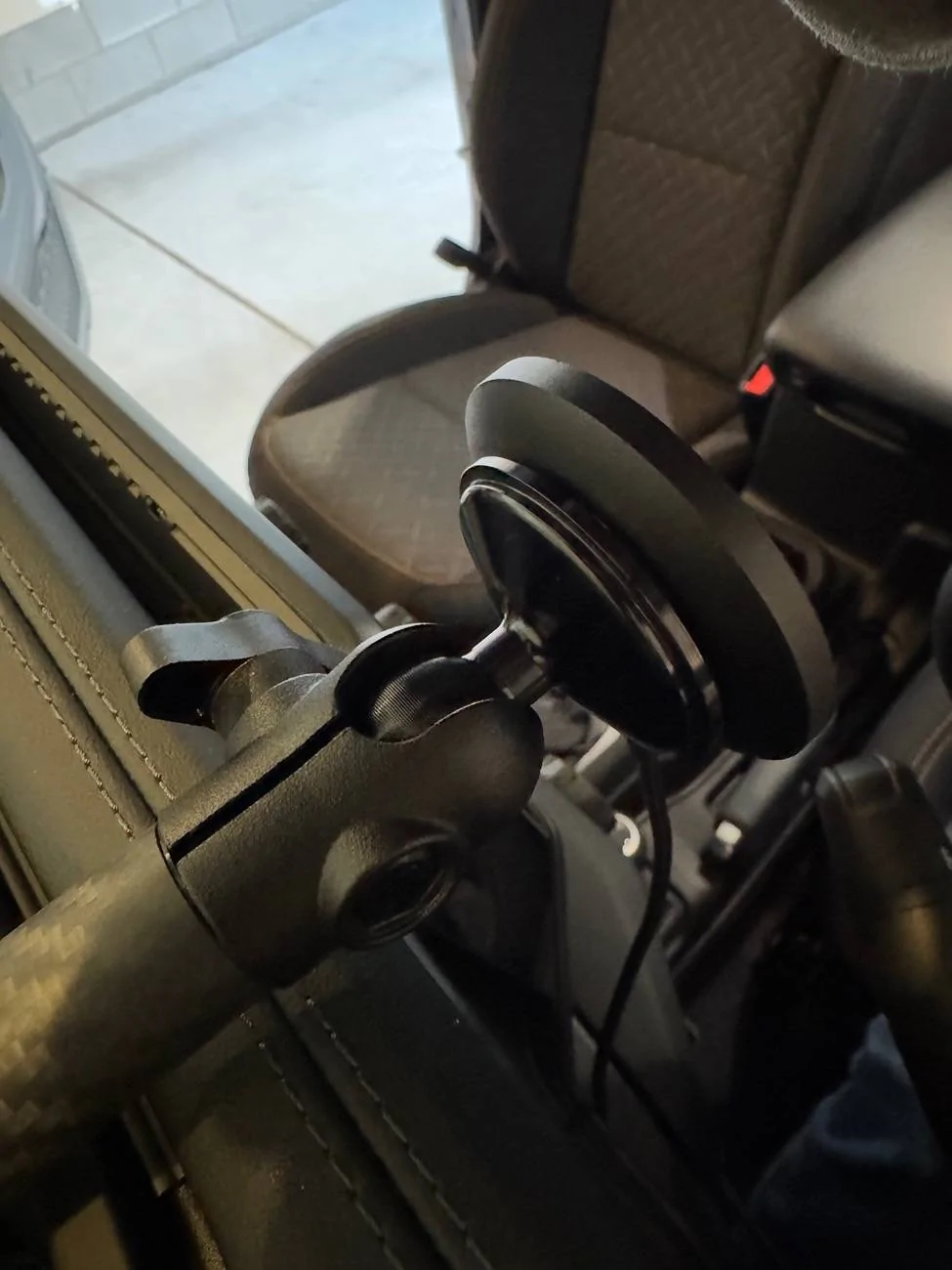 Jeep Gladiator Bulletpoint phone mount - driver vs passenger side IMG_5378